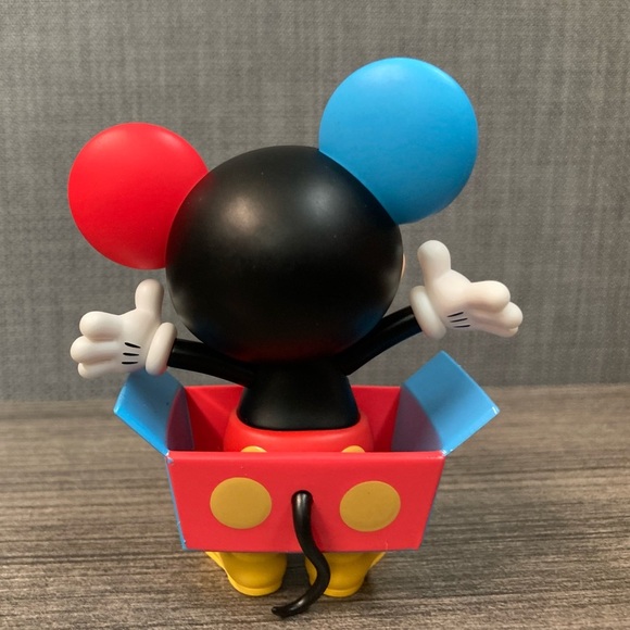 Pop Mart Mickey Childhood of Boundless Imagination Bind Box - Picture 7 of 12